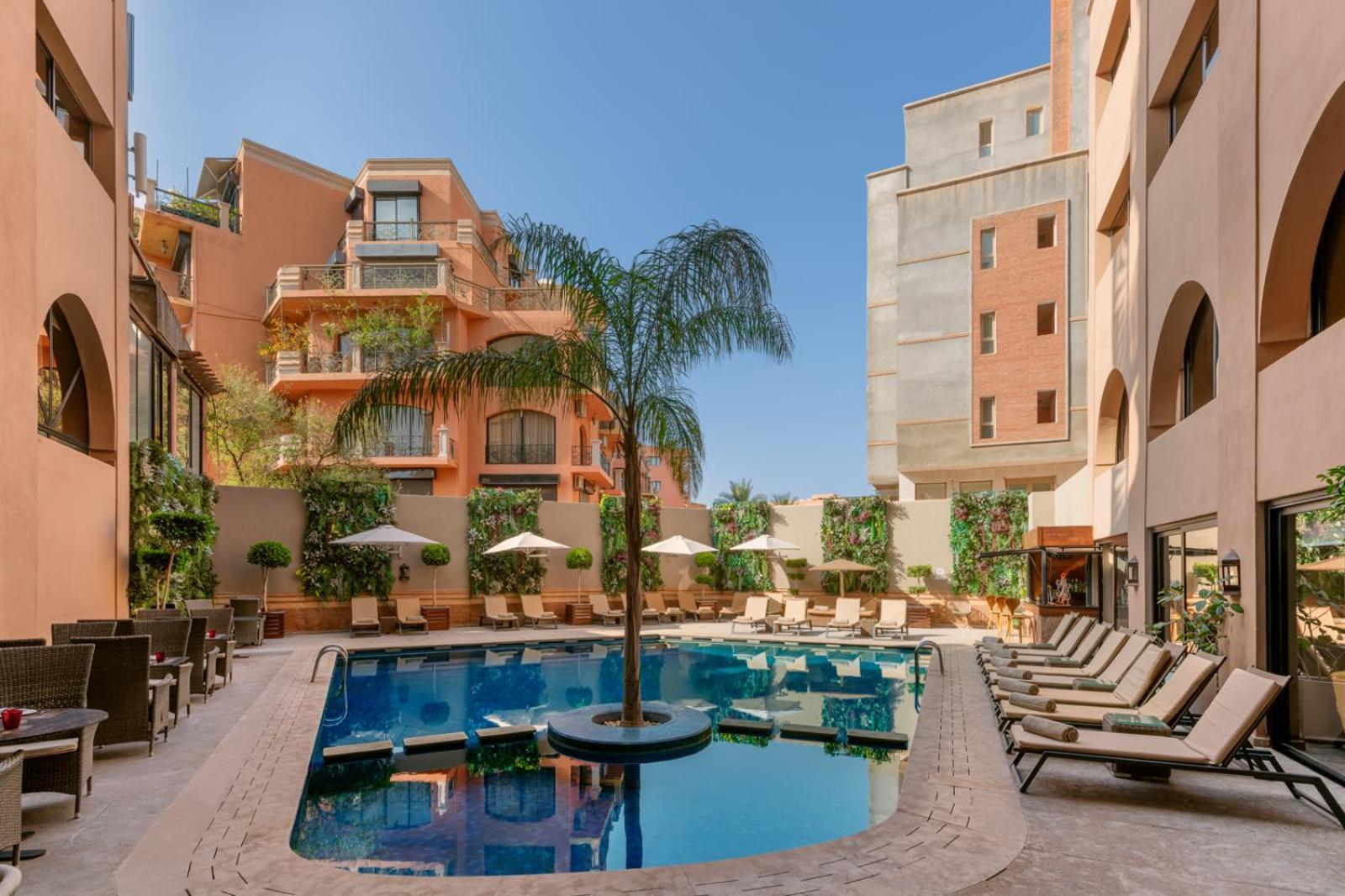Hivernage Hotel & Spa Marrakesh Esterno foto The swimming pool at the hotel
