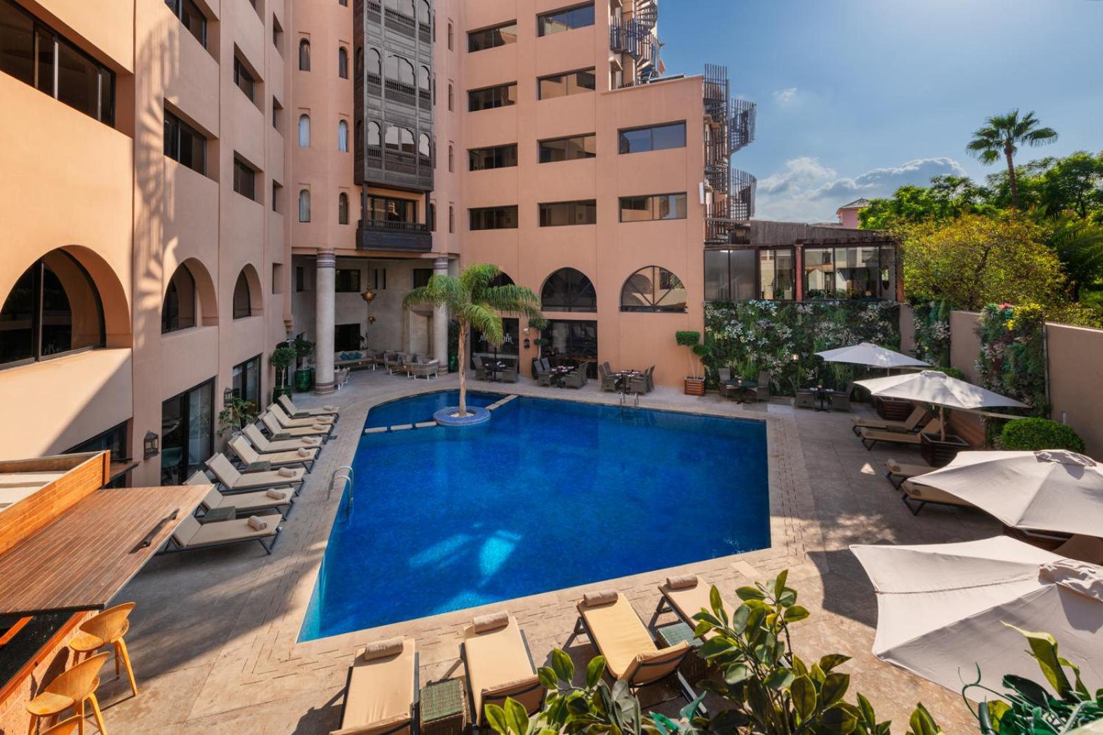 Hivernage Hotel & Spa Marrakesh Esterno foto The swimming pool at the hotel