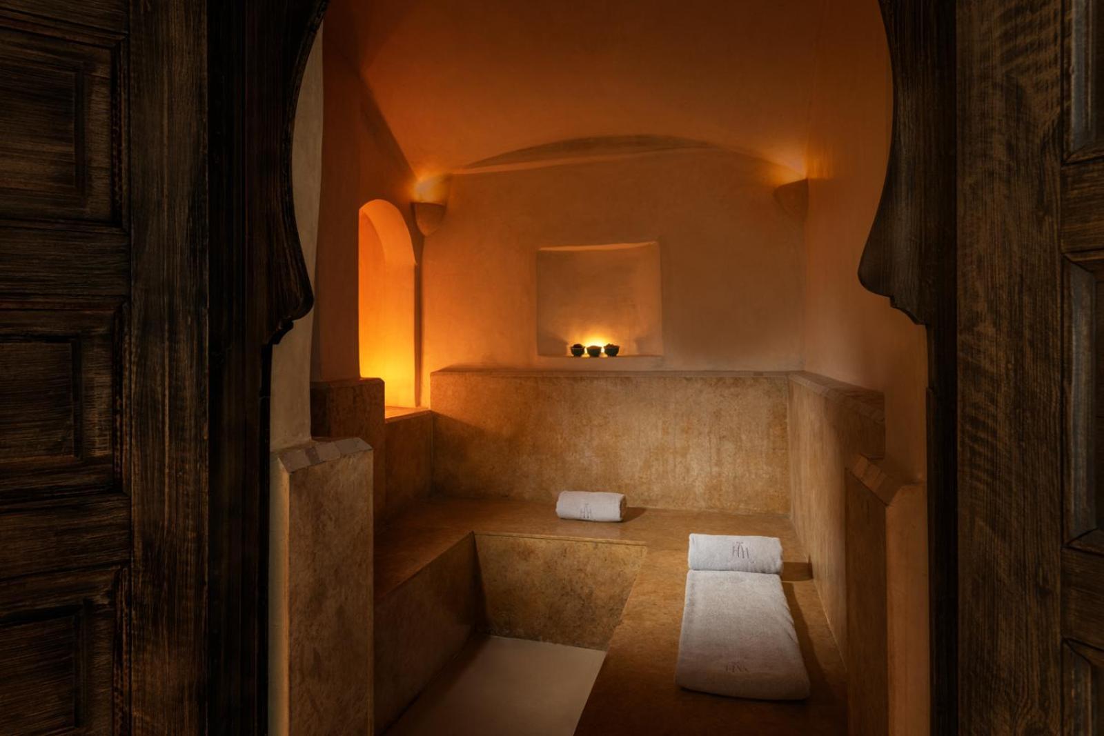 Hivernage Hotel & Spa Marrakesh Esterno foto A hammam in Morocco
