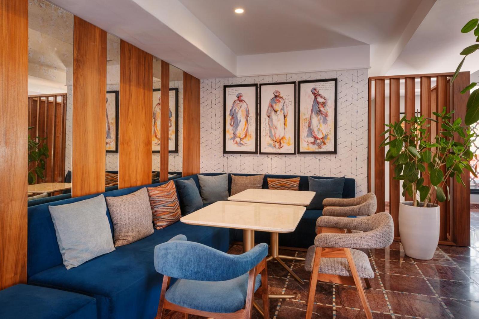 Hivernage Hotel & Spa Marrakesh Esterno foto The Lounge at the airport