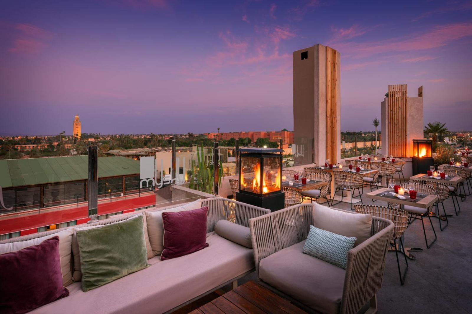 Hivernage Hotel & Spa Marrakesh Esterno foto Rooftop bar at the Four Seasons Hotel, Marrakech